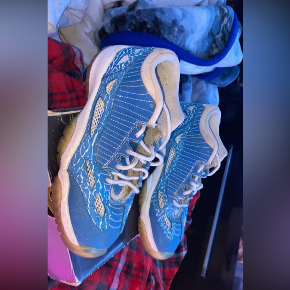 Jordan retro 11s